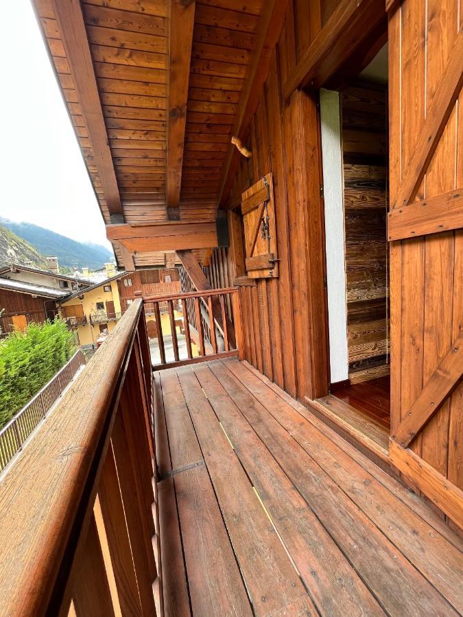 Chalet Mont Blanc De Courmayeur Exterior foto